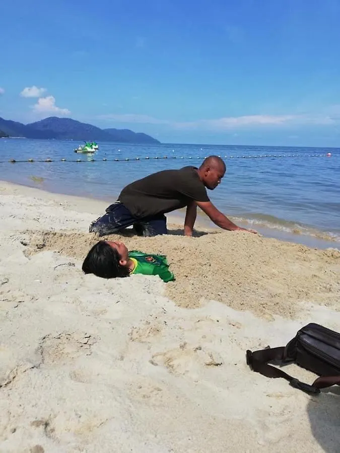 Budget Apartment At Sri Sayang Batu Ferringi Beach Batu Ferringhi 0*,