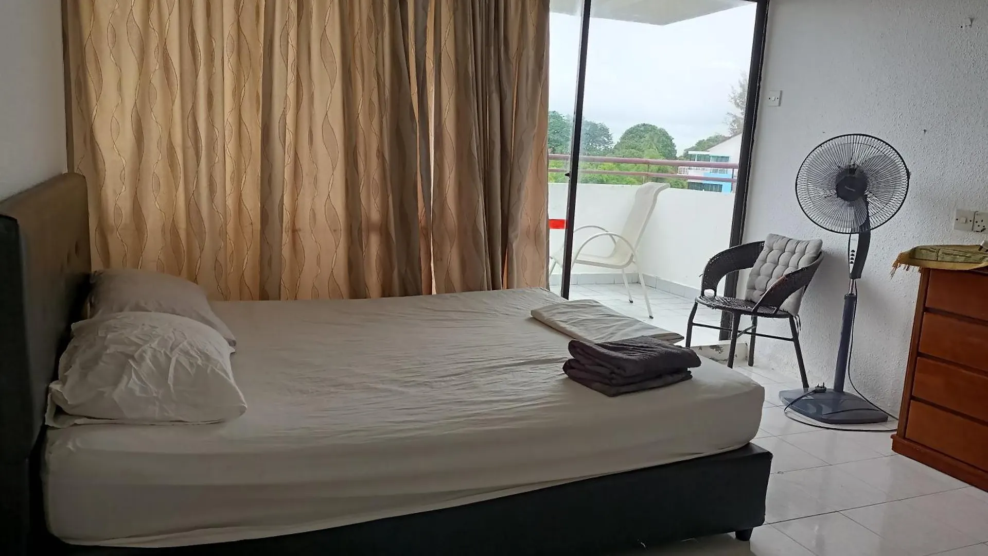 Budget Apartment At Sri Sayang Batu Ferringi Beach Batu Ferringhi